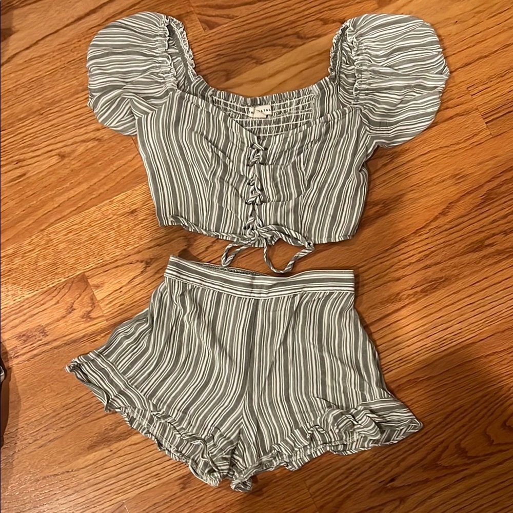 Aeropostale Green and White Striped Set